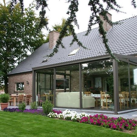 B&B Artiriacumhoeve Zedelgem Exteriör bild