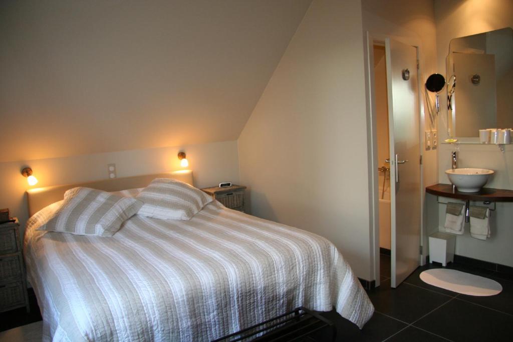 B&B Artiriacumhoeve Zedelgem Rum bild
