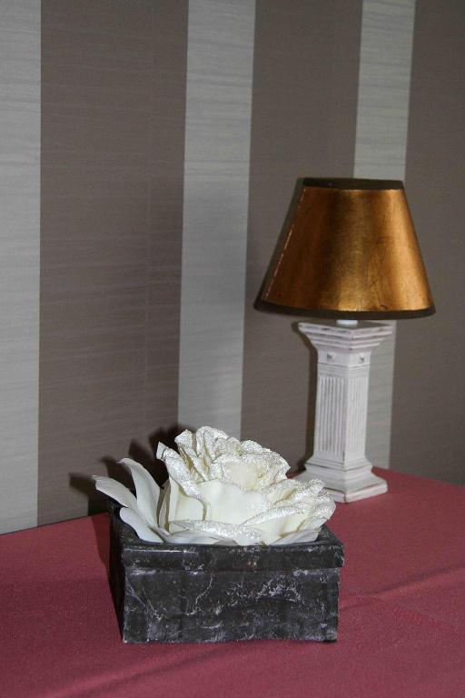 B&B Artiriacumhoeve Zedelgem Rum bild
